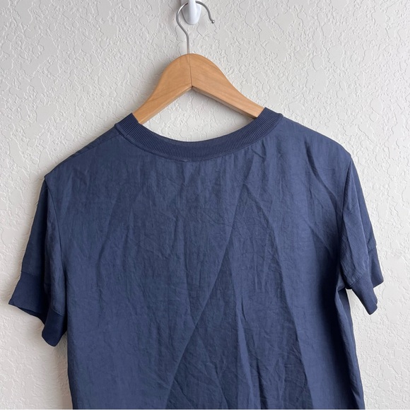 Vince Top Rib Trim Coastal Satin Crepe Crewneck Short Sleeve Relaxed - Picture 8 of 12